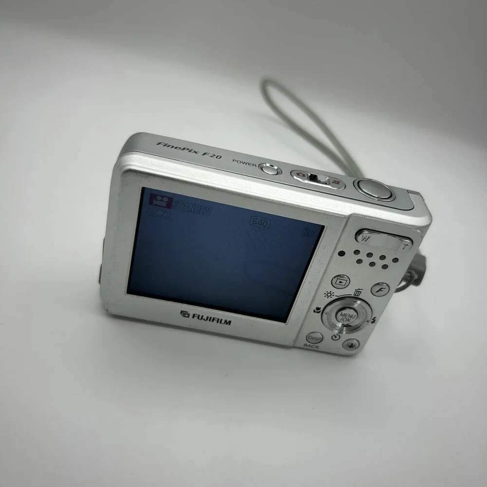 Fujifilm FinePix F20 F Series 6.3MP 3x Zoom Compact Digital Camera From Japan
